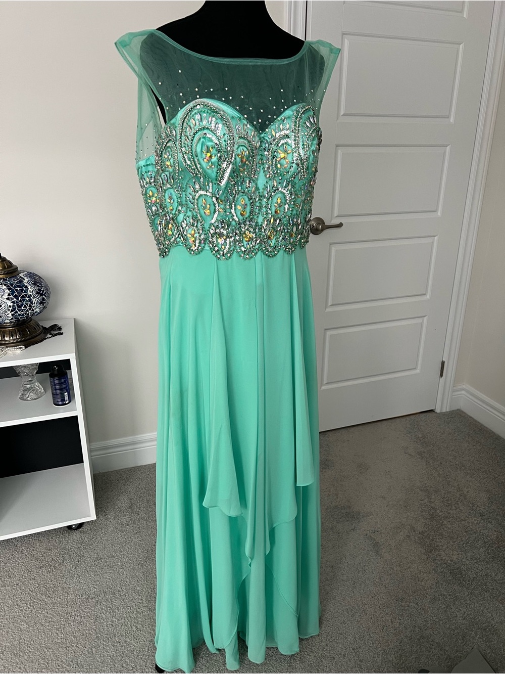 Elegant Mint Beaded Chiffon Evening Dress